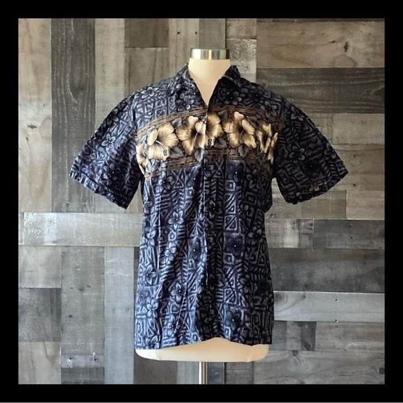 Hawaii Blues button up shirt medium Hawaiian floral tropical resortwear summer - Picture 1 of 12